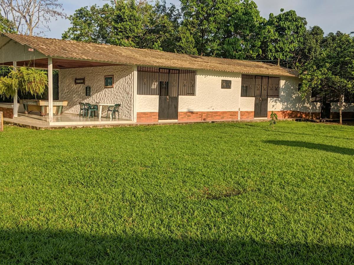 Turística Natasha - Casa Campestre Y Lodge