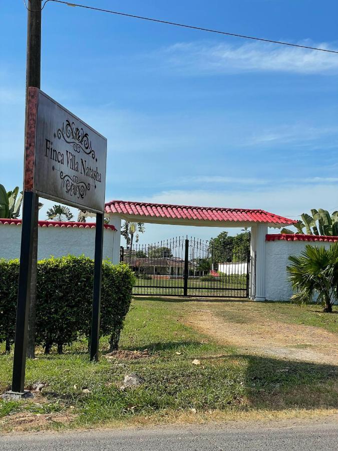 Turistica Natasha - Casa Campestre Y