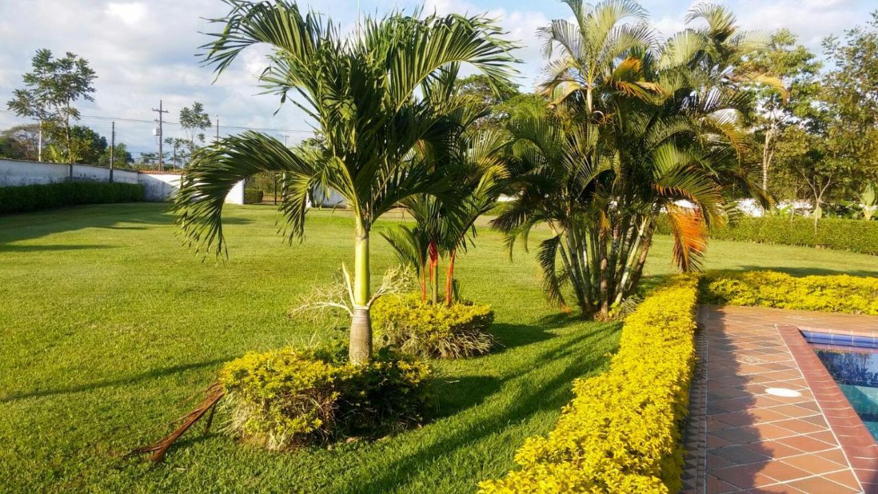 Turistica Natasha - Casa Campestre Y *