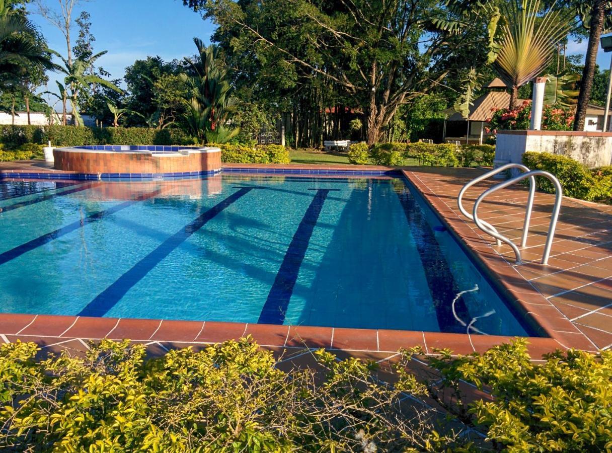 Turistica Natasha - Casa Campestre Y *