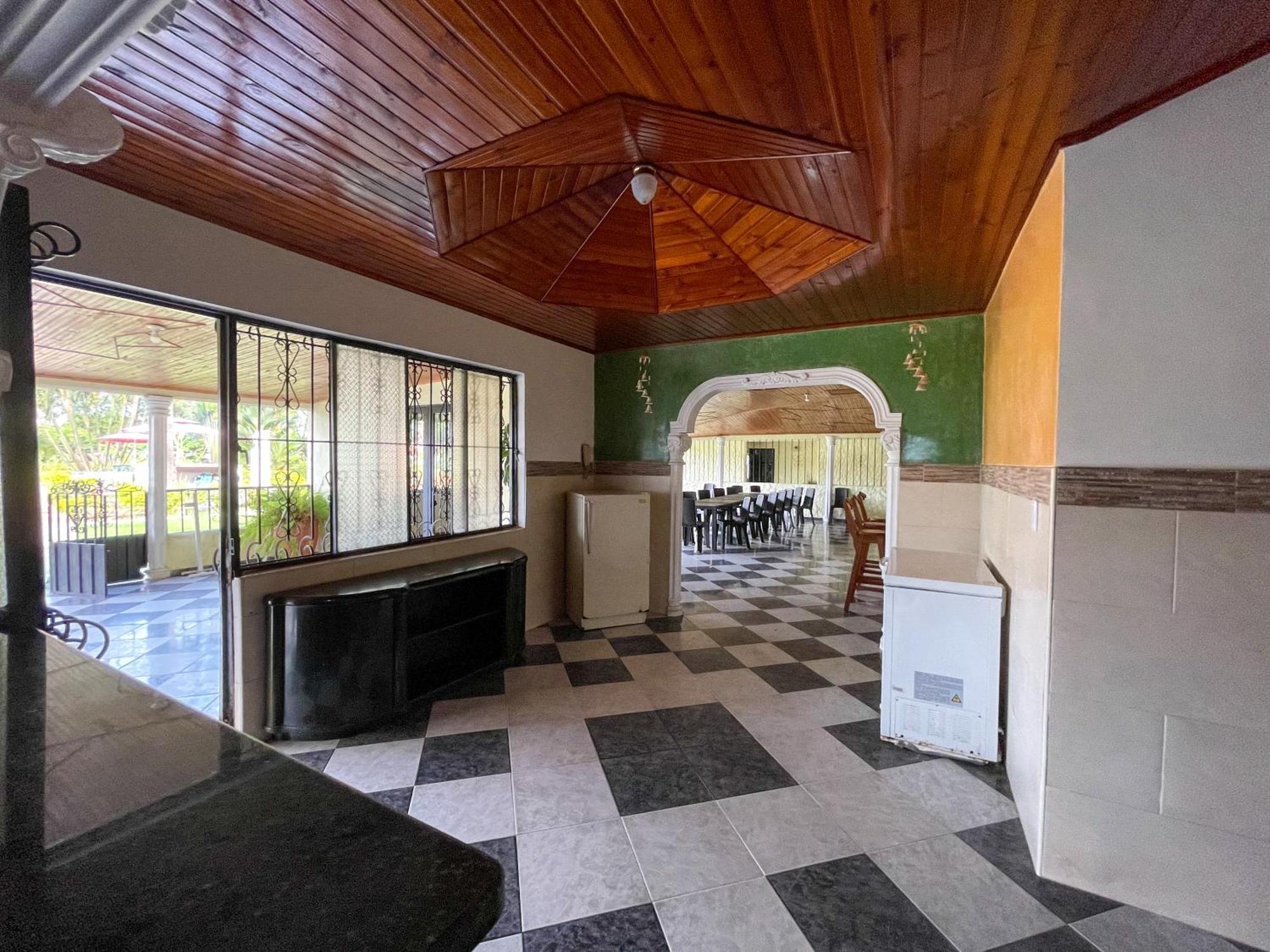 Lodge Turistica Natasha - Casa Campestre Y