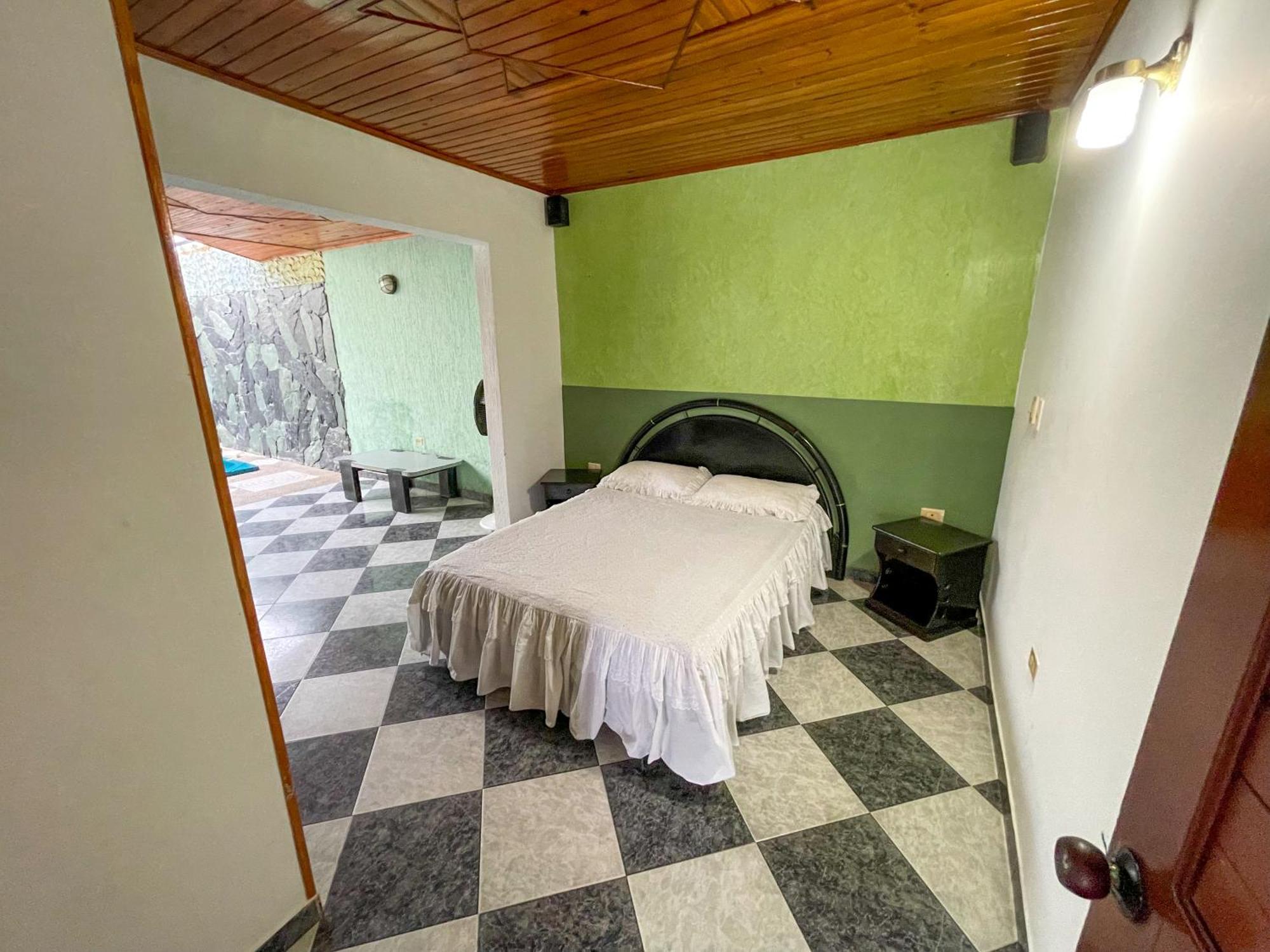 Turistica Natasha - Casa Campestre Y Lodge *
